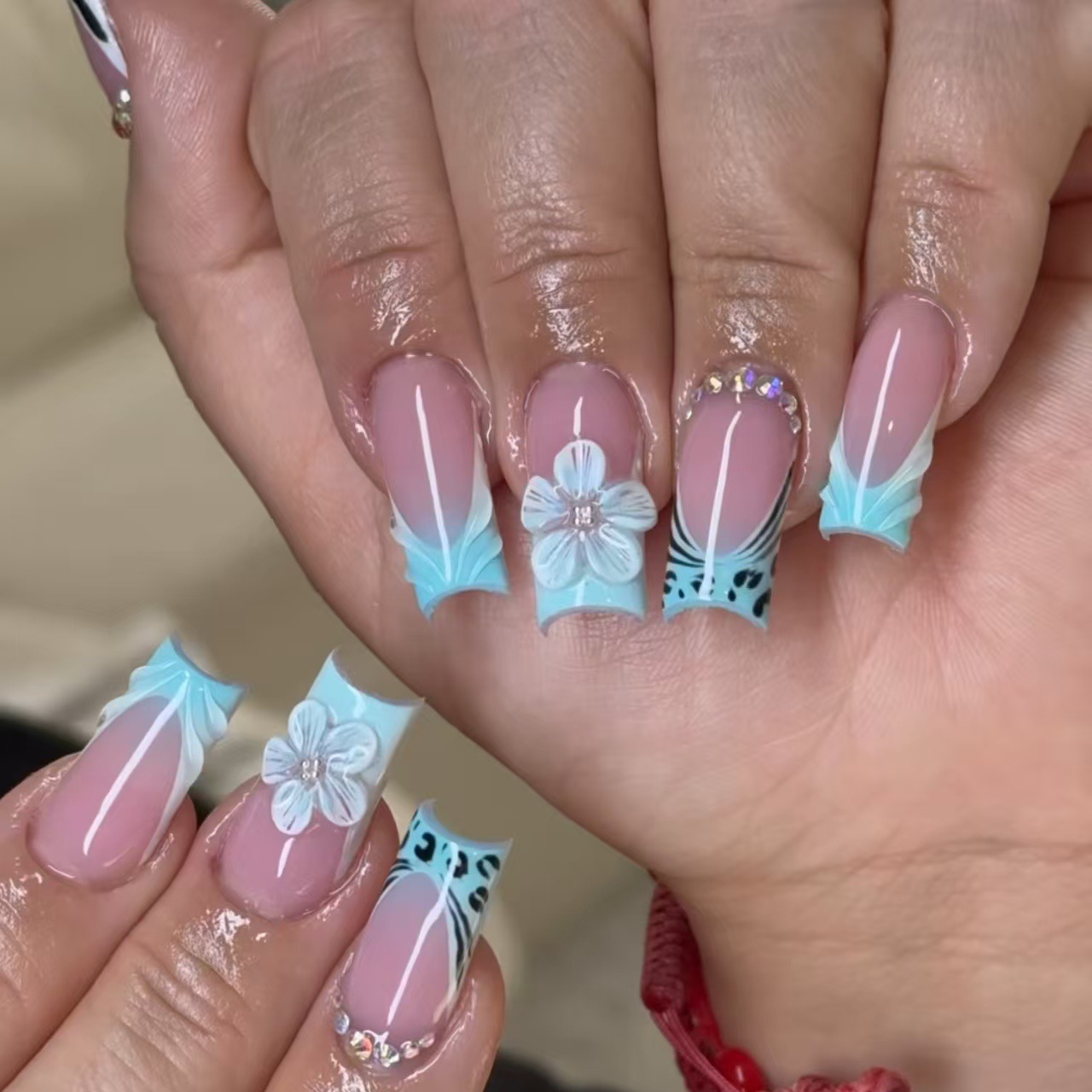 Faux ongles moyens pour femmes - Nail Art Orange avis et prix